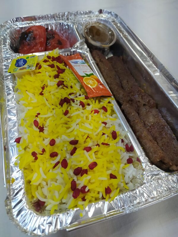 چلو کباب کوبیده شام پز